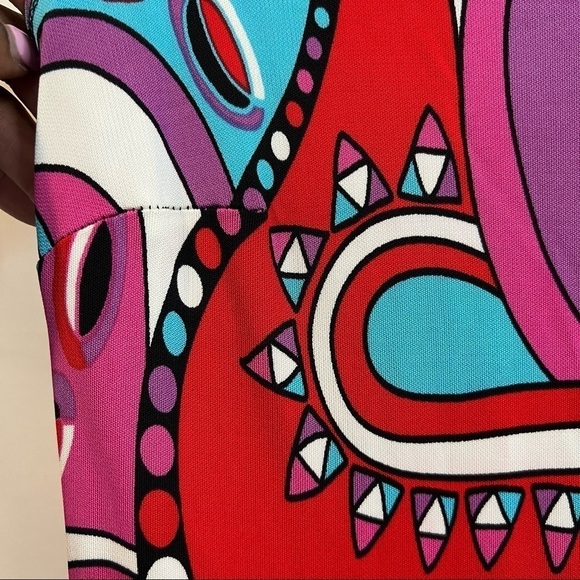 Citrine | Abstract dress - Picture 3 of 5